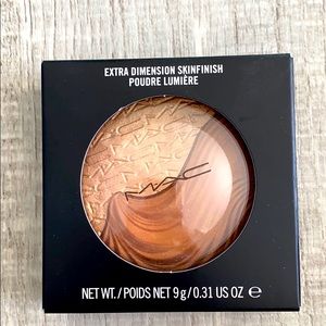 MAC Skin Finish Highlighter